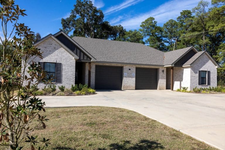 Saddle Creek